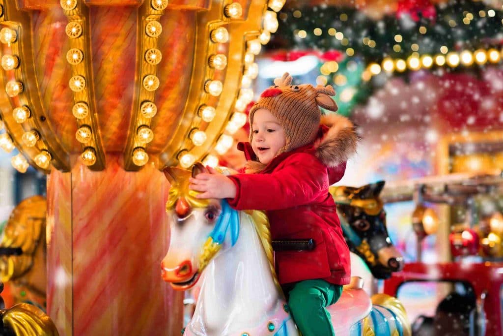 Noël au parc villepinte avec l'Evenement Spectacle, manège et parc d'attractions
